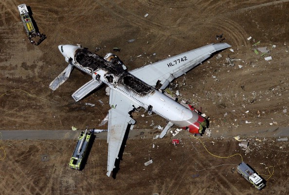 Boeing 777 Crash Lands at SFO
